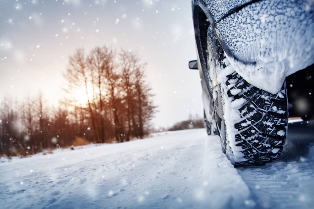 Avoiding winter accidents is harder in the snow. Follow these tips to help you avoid accidents in the snow.